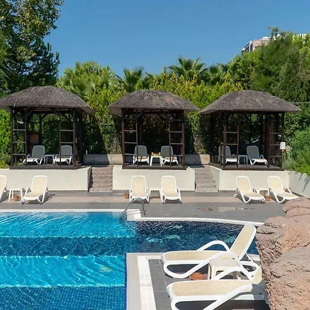 Adalya & Adults Only 5* Side