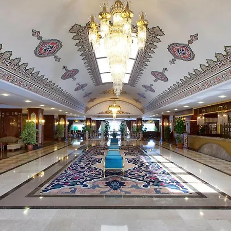 Adalya & Adults Only 5* Side